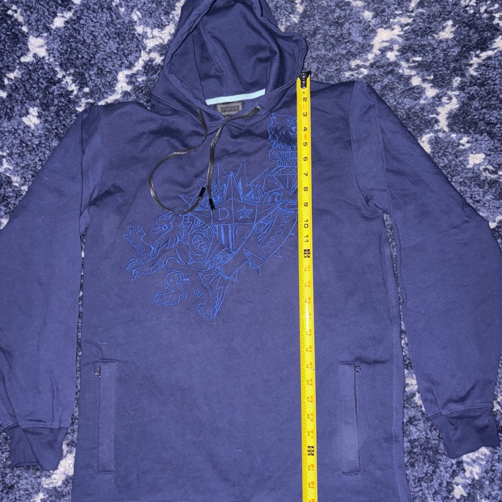 NWT Embroidered French Terry Hoodie by Cordova Sz. M kangaroo pocket Medium